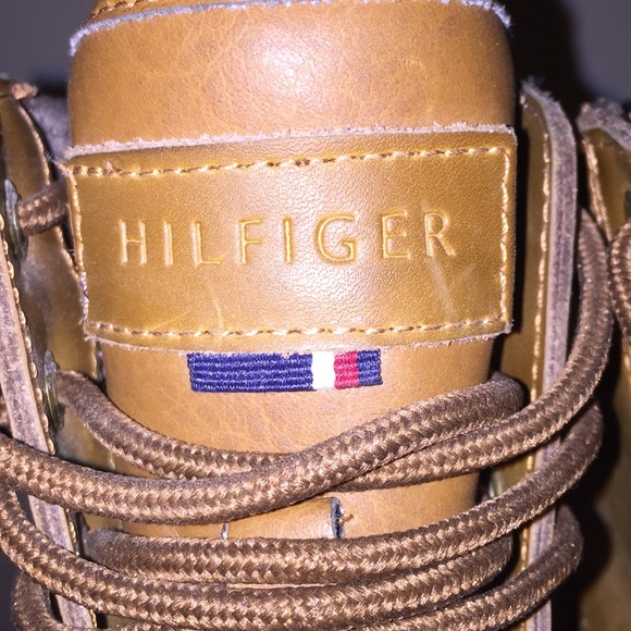 Tommy Hilfiger boots - Picture 3 of 4